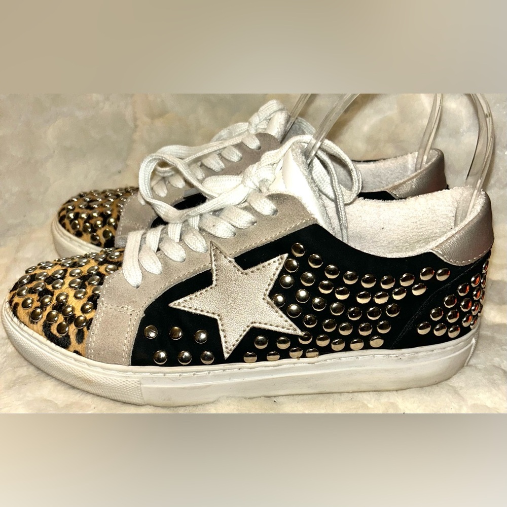 Steve Madden Turner Leather Black and Leopard Studded Sneakers women’s size 7.5 - Picture 6 of 11